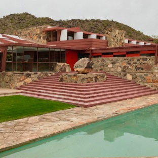 Wright made the steps at Taliesen West a design feature of the landscape.